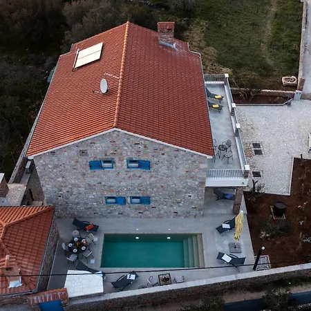 Villa Maza *