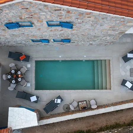 Villa Maza
